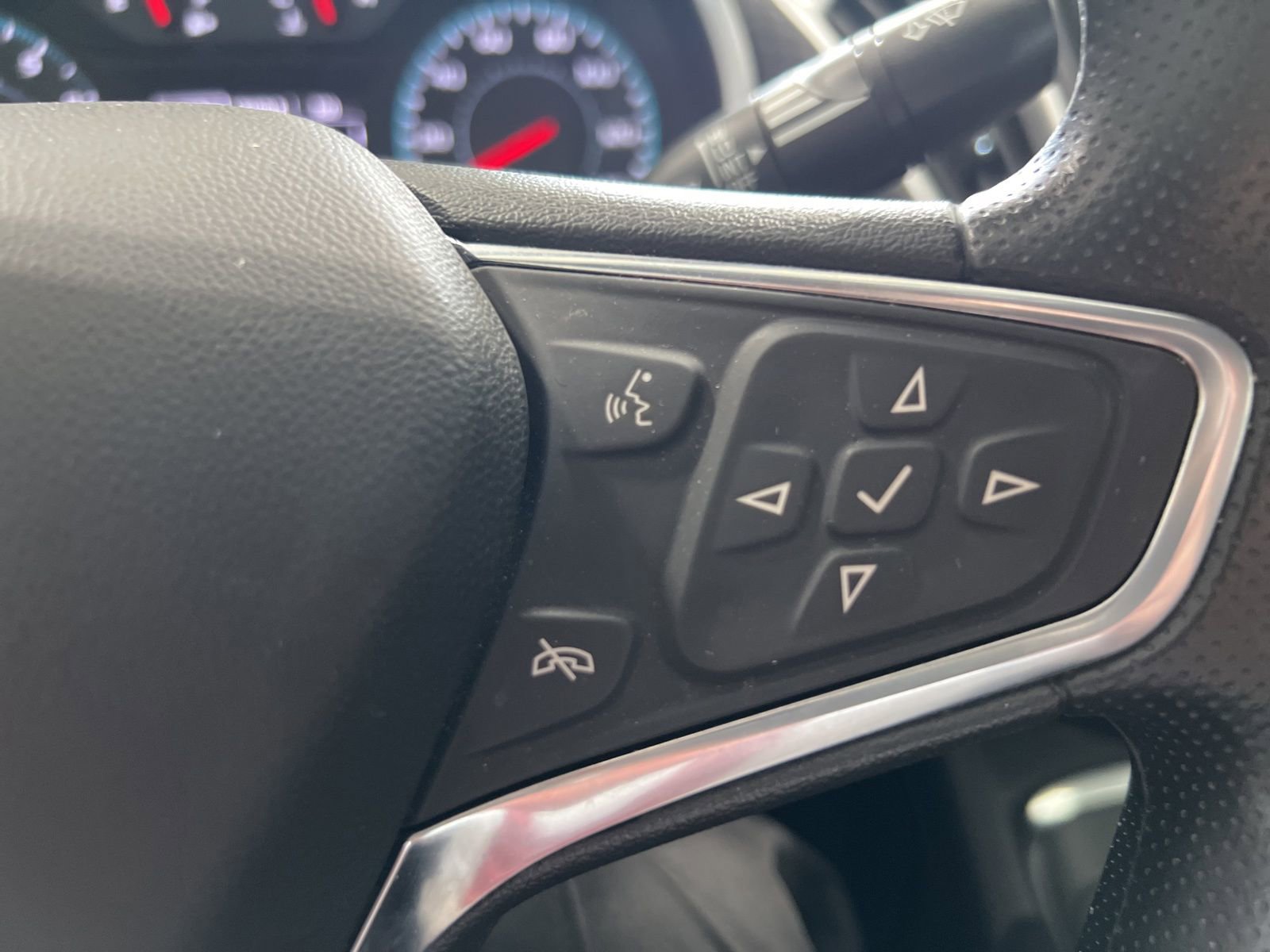 Used 2024 Chevrolet Malibu LT image 14