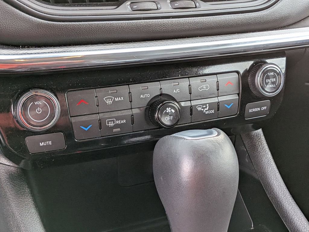 Used 2024 Jeep Compass Limited w/ High Altitude Package image 23