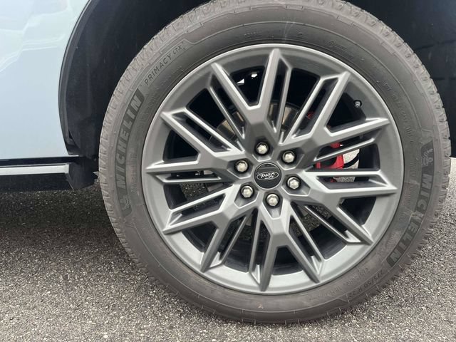 Used 2025 Ford Expedition Platinum w/ Stealth Performance Package AWD/4WD image 11
