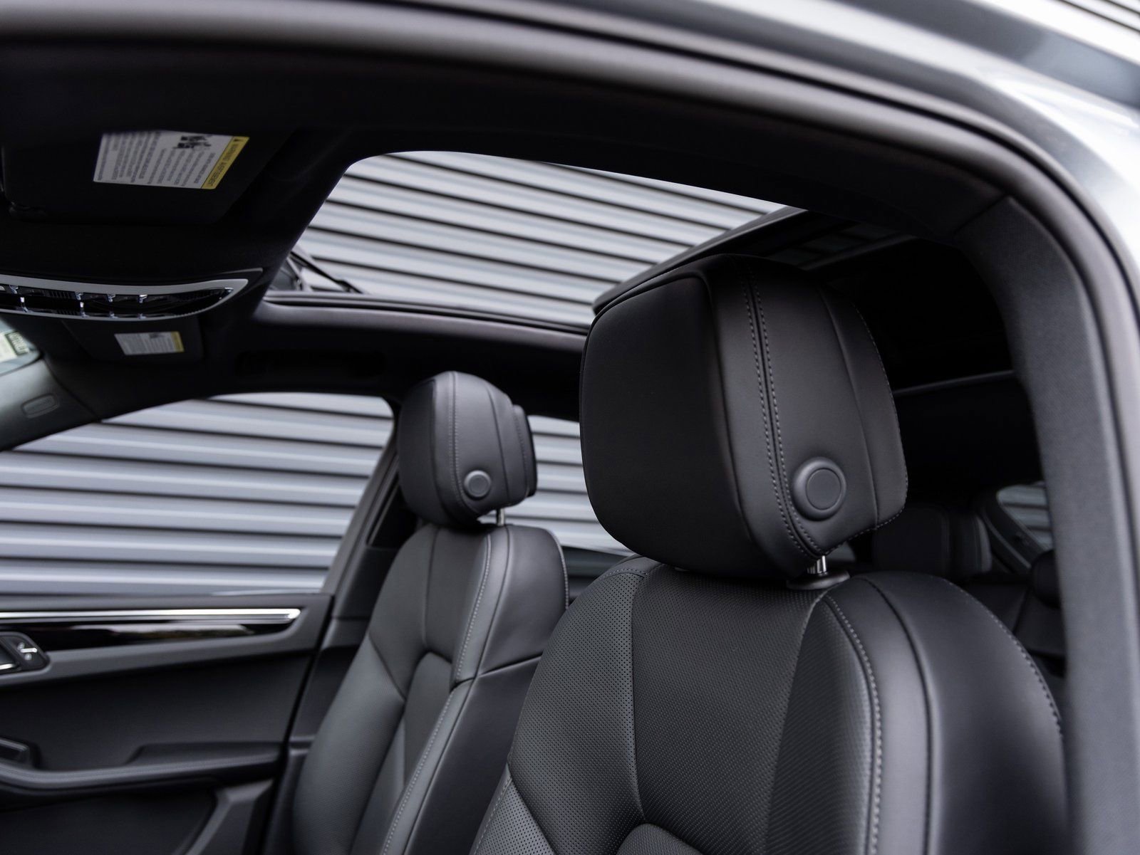 Certified 2026 Porsche Macan image 24