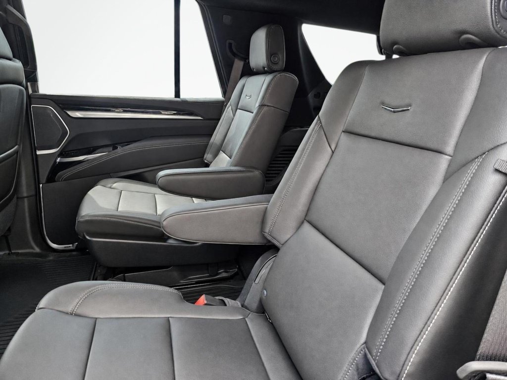 New 2026 Cadillac Escalade 4WD w/ LPO, Floor Liner Package image 19