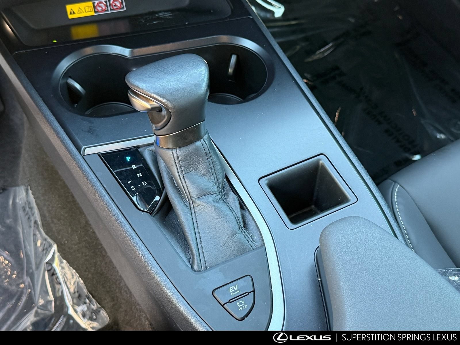 Certified 2024 Lexus UX 250h FWD image 25