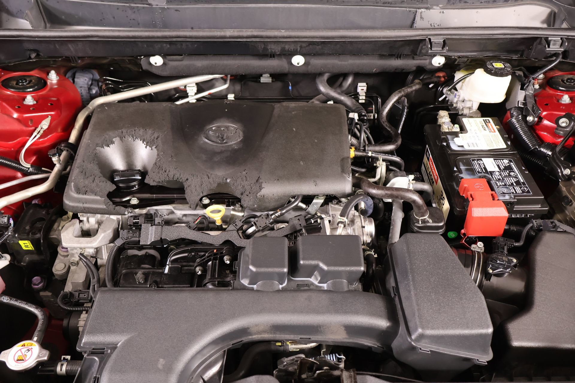 Used 2022 Toyota RAV4 LE image 18