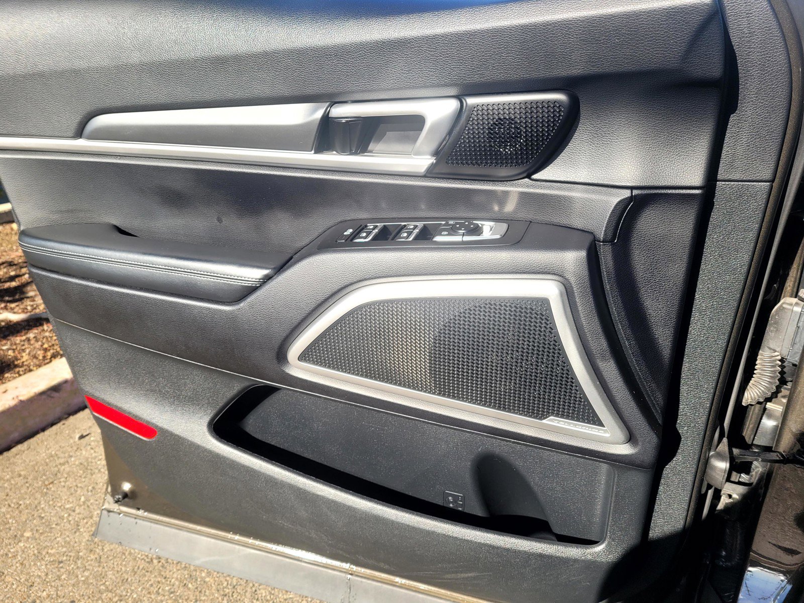 Used 2022 Kia Telluride S image 17