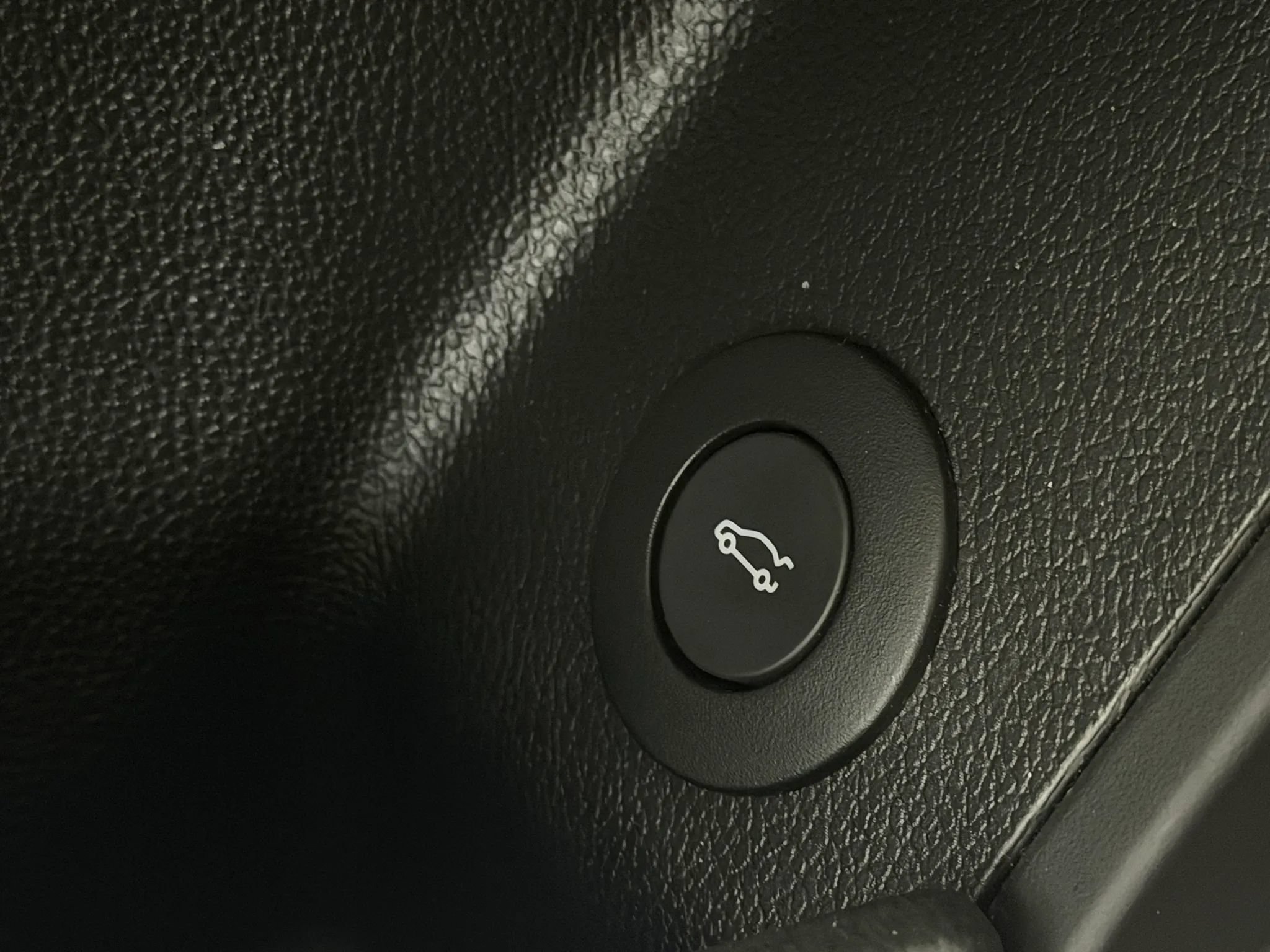 Used 2017 Cadillac XTS Luxury FWD image 35