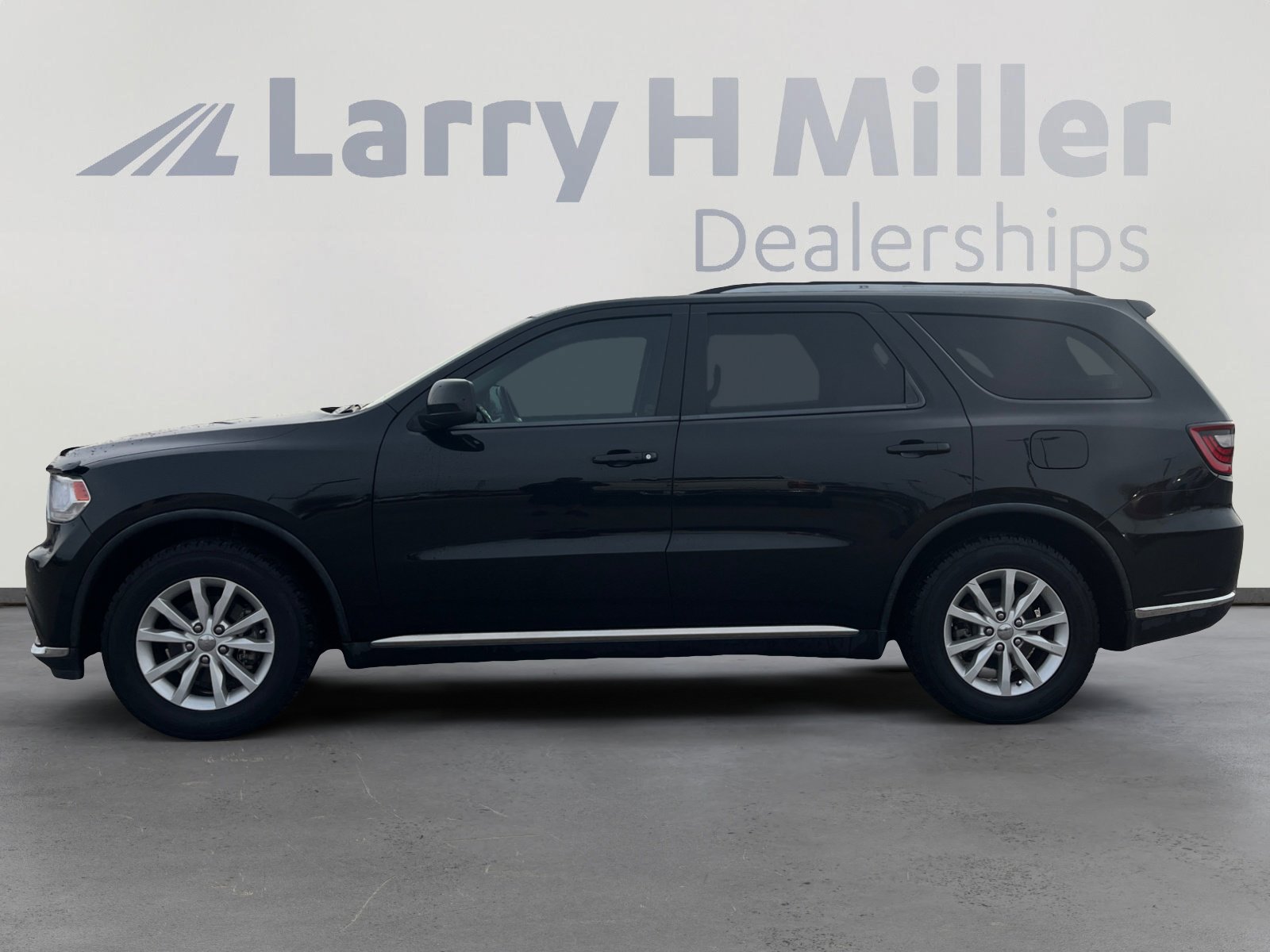 Used 2015 Dodge Durango SXT w/ Quick Order Package 23B image 2