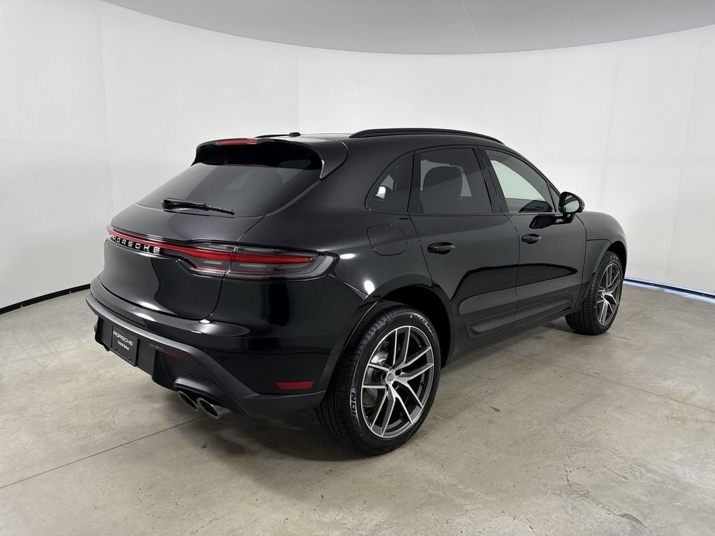 New 2026 Porsche Macan AWD/4WD image 7