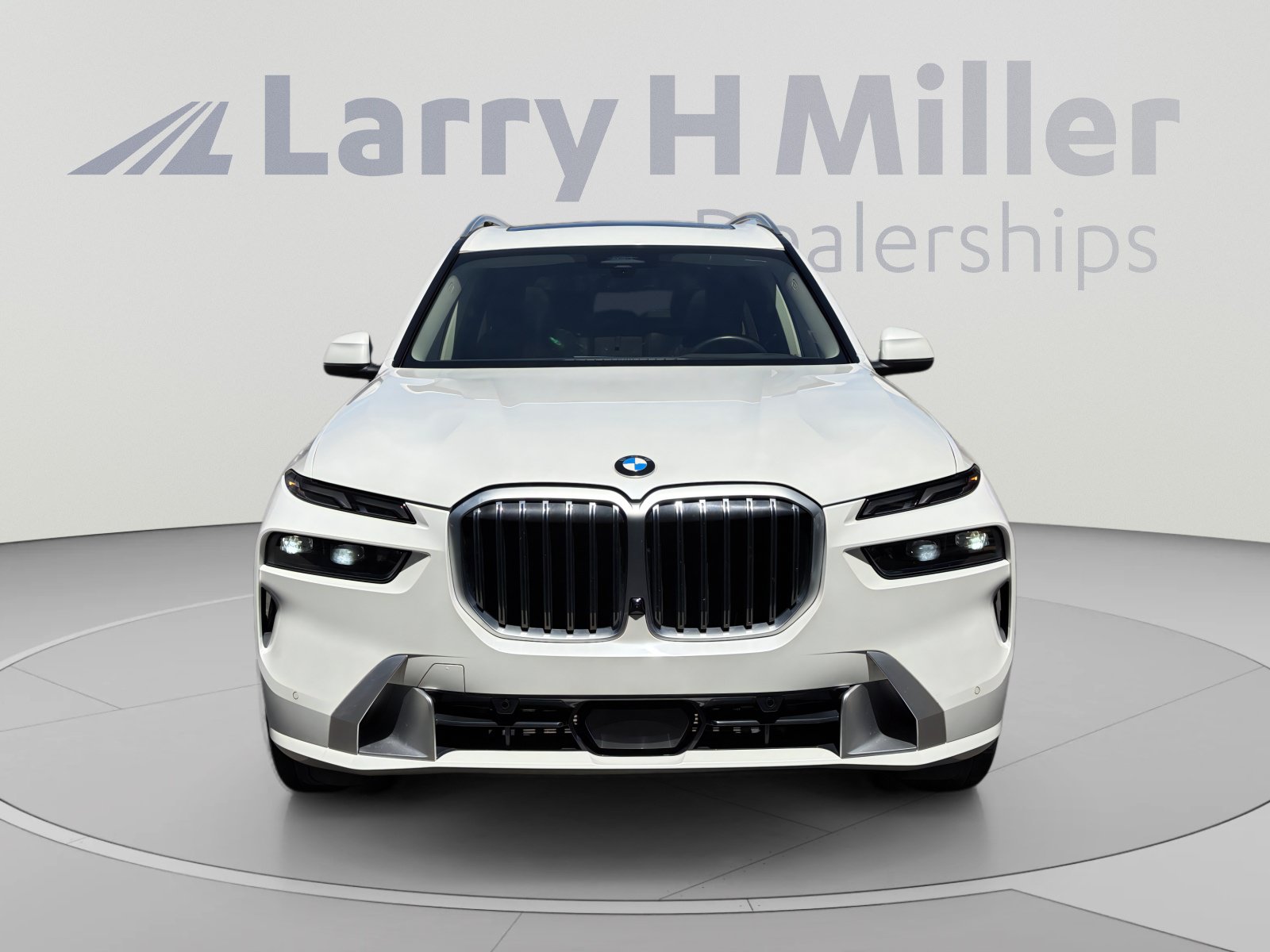 Used 2026 BMW X7 xDrive40i AWD/4WD image 8