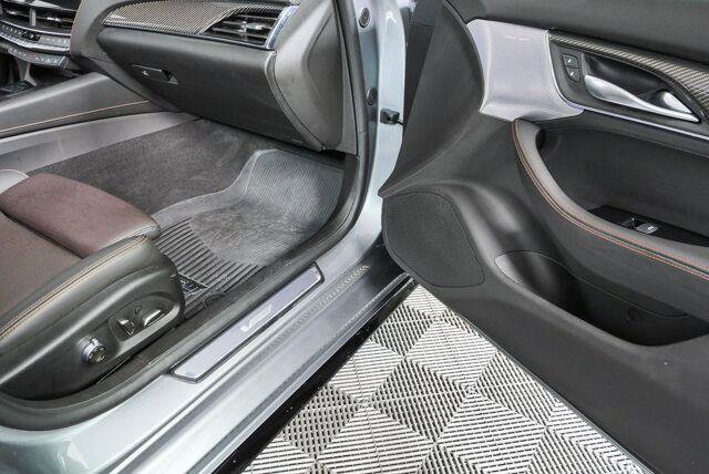 Used 2023 Cadillac CT5 V w/ Premium Package RWD image 5