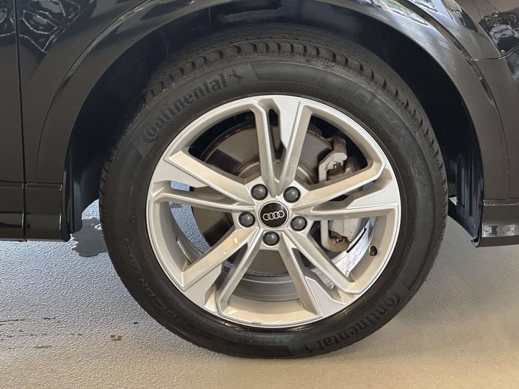 Used 2023 Audi Q3 2.0T Premium w/ Convenience Package AWD/4WD image 9