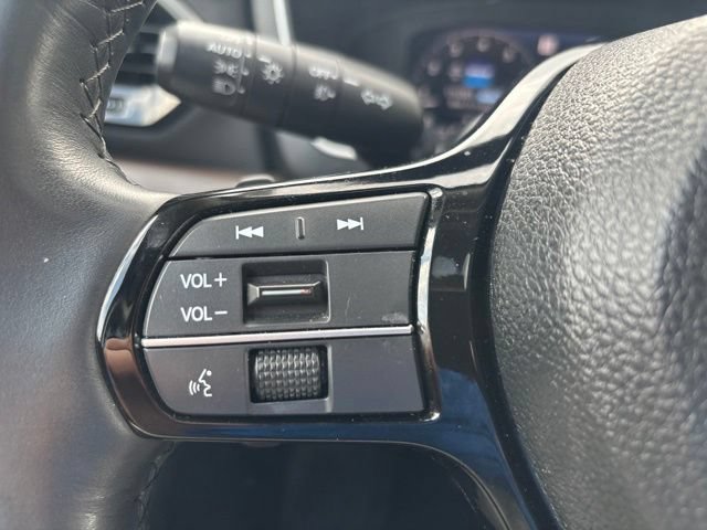 Used 2025 Honda Pilot Elite image 17