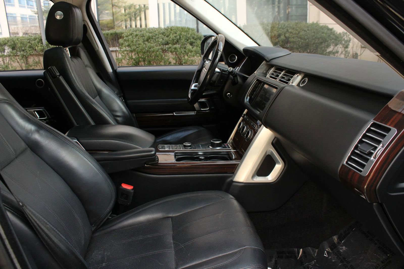 Used 2016 Land Rover Range Rover Supercharged AWD/4WD image 25