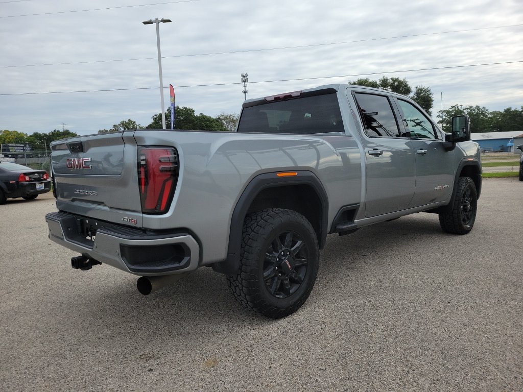Certified 2024 GMC Sierra 2500 AT4 AWD/4WD image 4