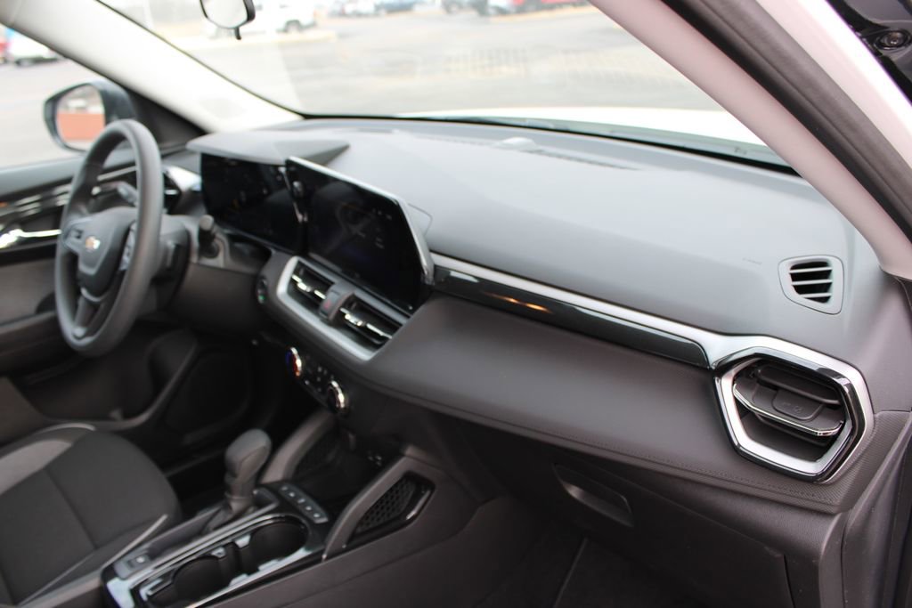 New 2026 Chevrolet TrailBlazer LS image 25