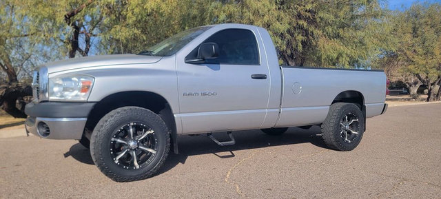 Used 2007 Dodge Ram 1500 Truck ST image 2