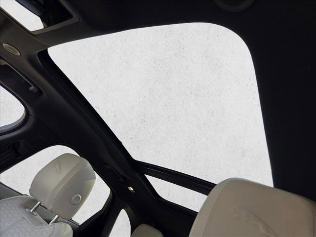 Used 2024 Jaguar F-PACE R-Dynamic S image 14