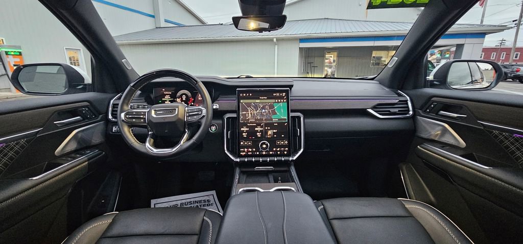 Used 2024 GMC Acadia Denali w/ Super Cruise Package image 13