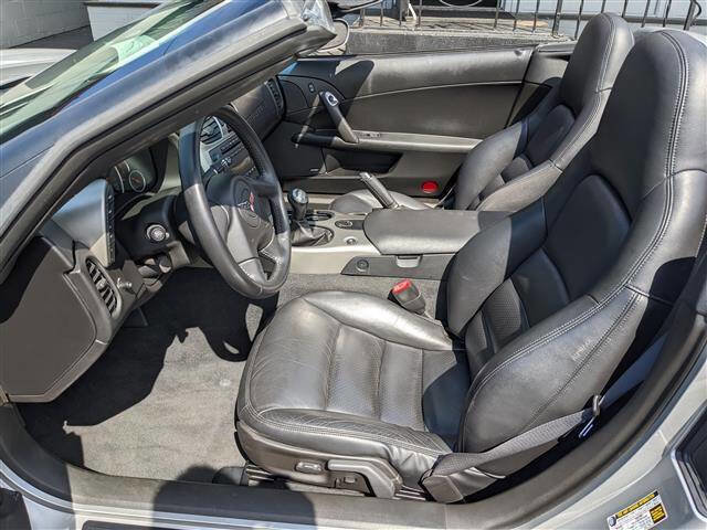 Used 2005 Chevrolet Corvette Convertible w/ Preferred Equipment Group image 8