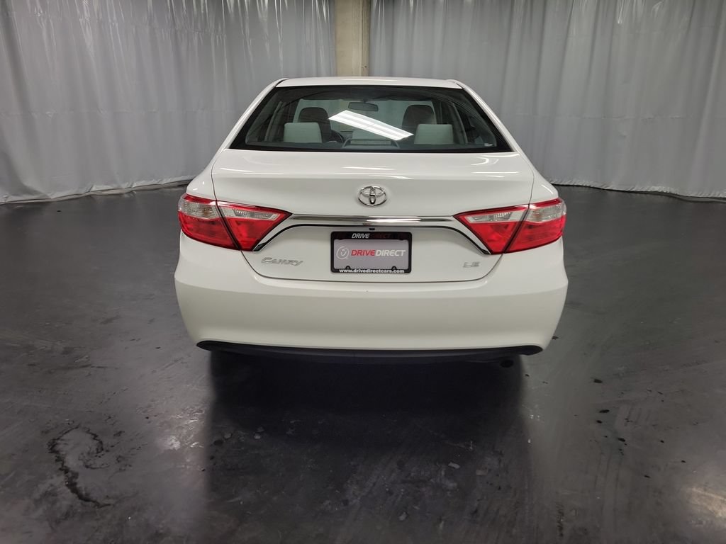 Used 2016 Toyota Camry LE FWD image 7