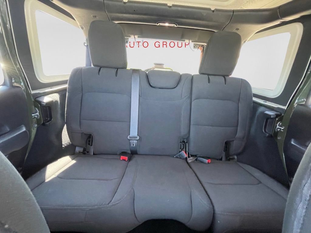 Used 2022 Jeep Wrangler Unlimited Sport AWD/4WD image 16