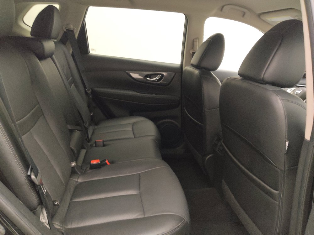 Used 2016 Nissan Rogue SL AWD/4WD image 19