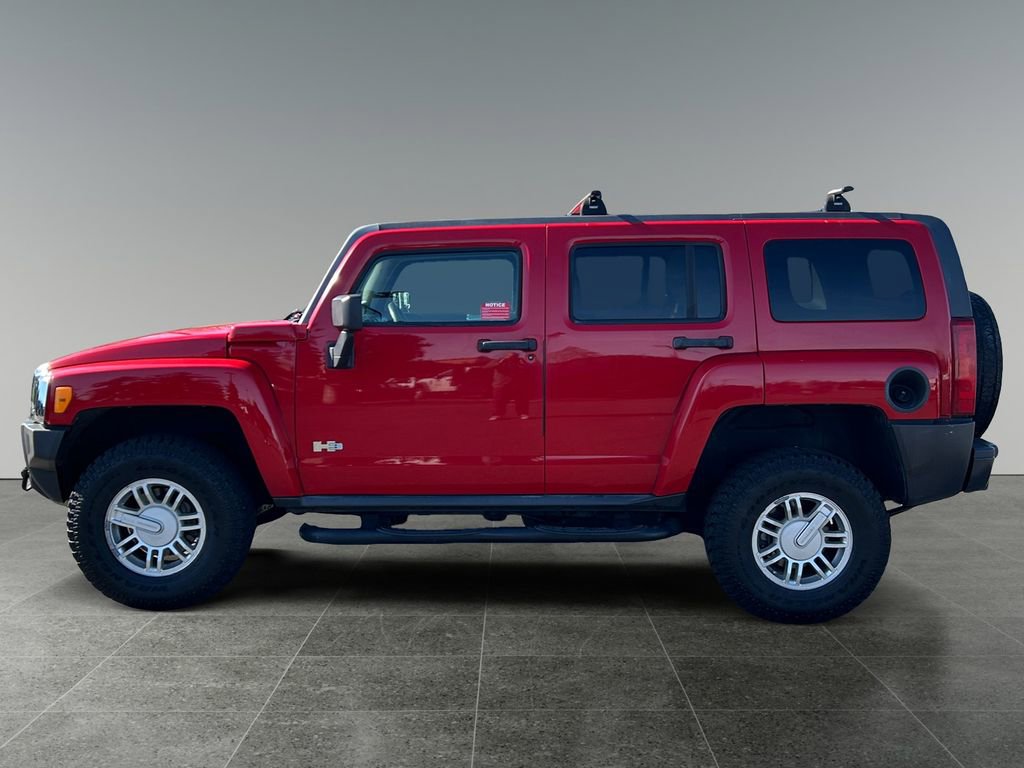 Used 2010 HUMMER H3 image 4