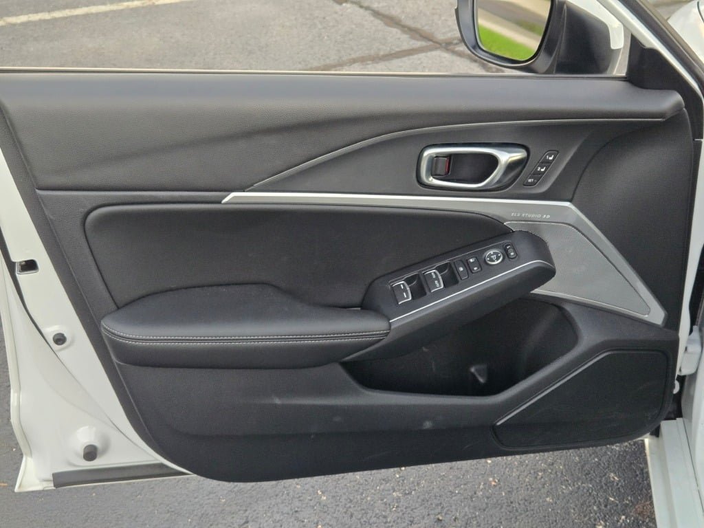 Used 2025 Acura Integra A-Spec w/ Technology Package FWD image 18
