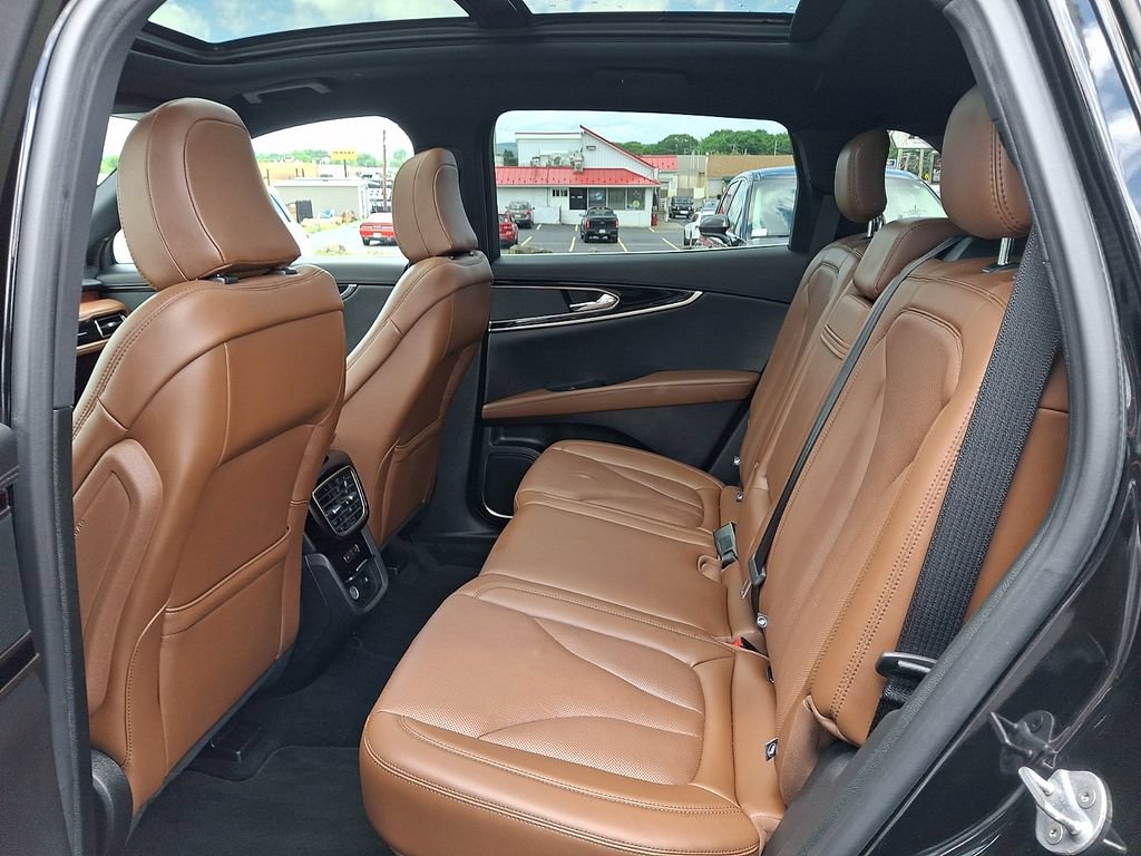 Certified 2023 Lincoln Nautilus Reserve AWD/4WD image 10