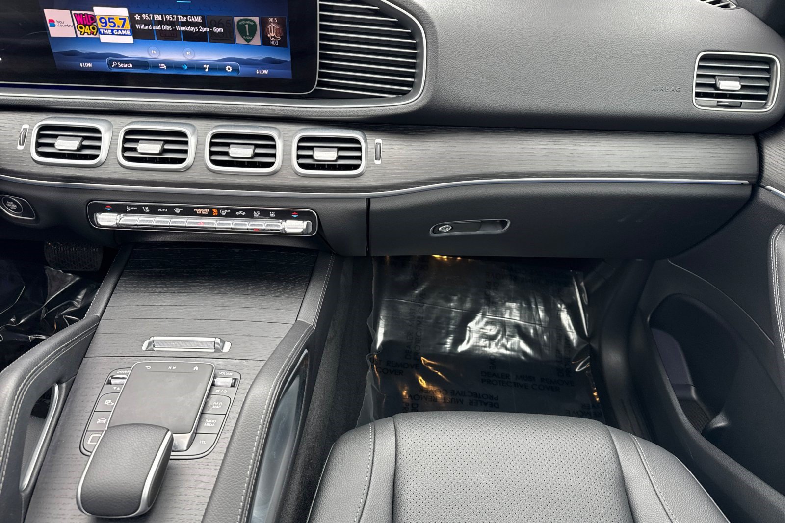 Certified 2025 Mercedes-Benz GLE 450e 4MATIC image 33