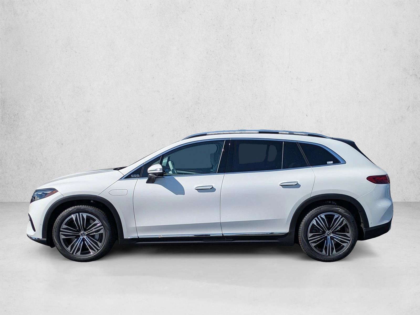 New 2026 Mercedes-Benz EQS 400 4MATIC SUV image 5