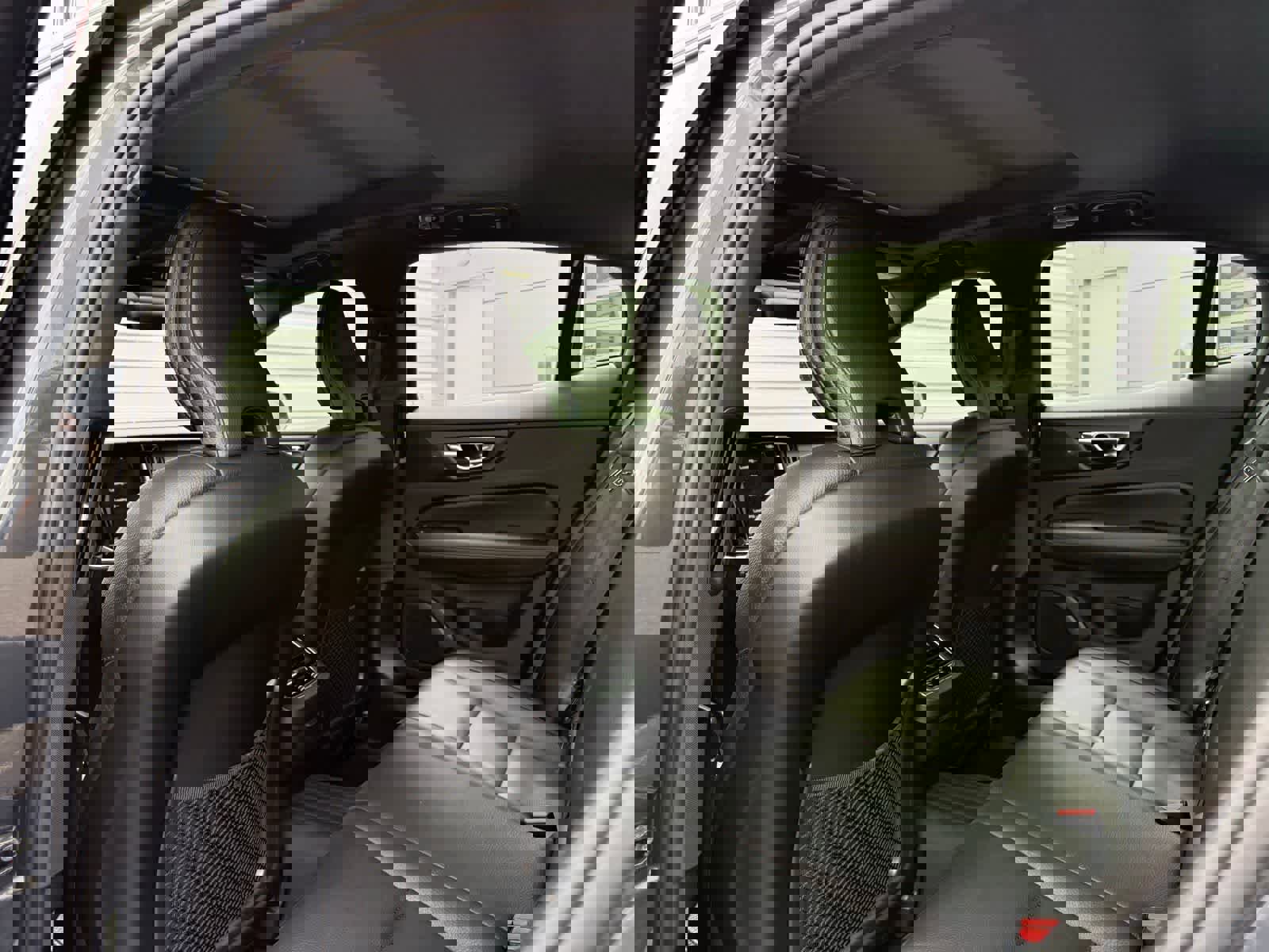 Used 2020 Volvo S60 T6 Momentum AWD/4WD image 6