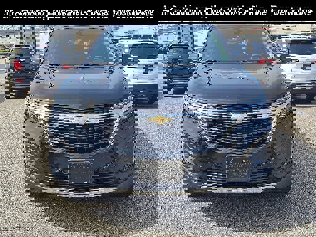 Used 2023 Chevrolet Equinox LT image 2