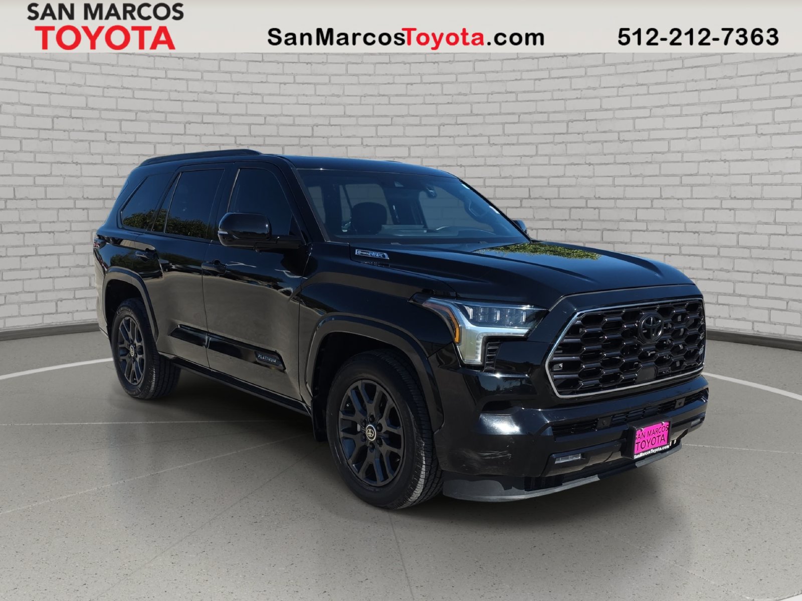 Used 2024 Toyota Sequoia Platinum AWD/4WD image 3