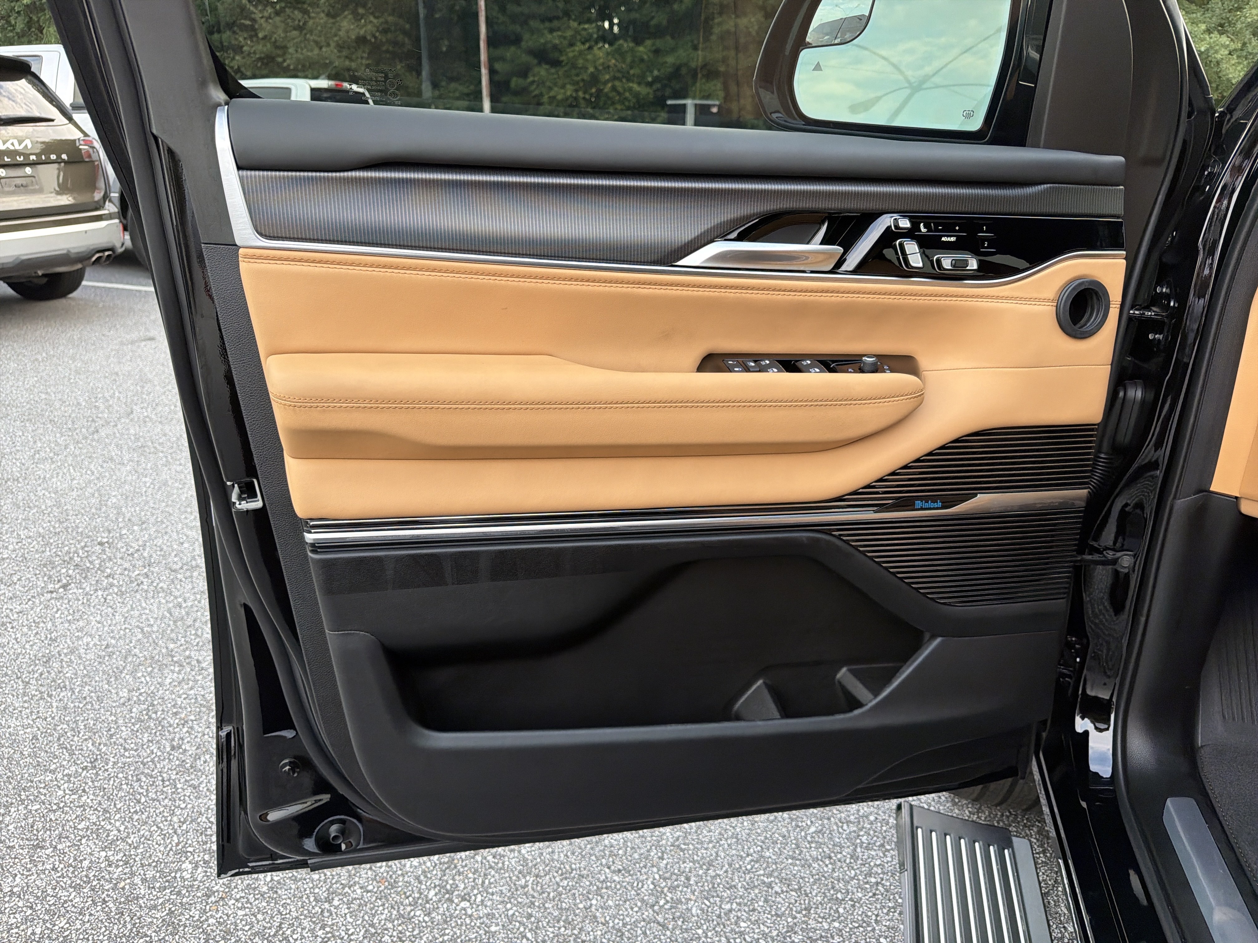 New 2026 Jeep Grand Wagoneer Summit AWD/4WD image 10