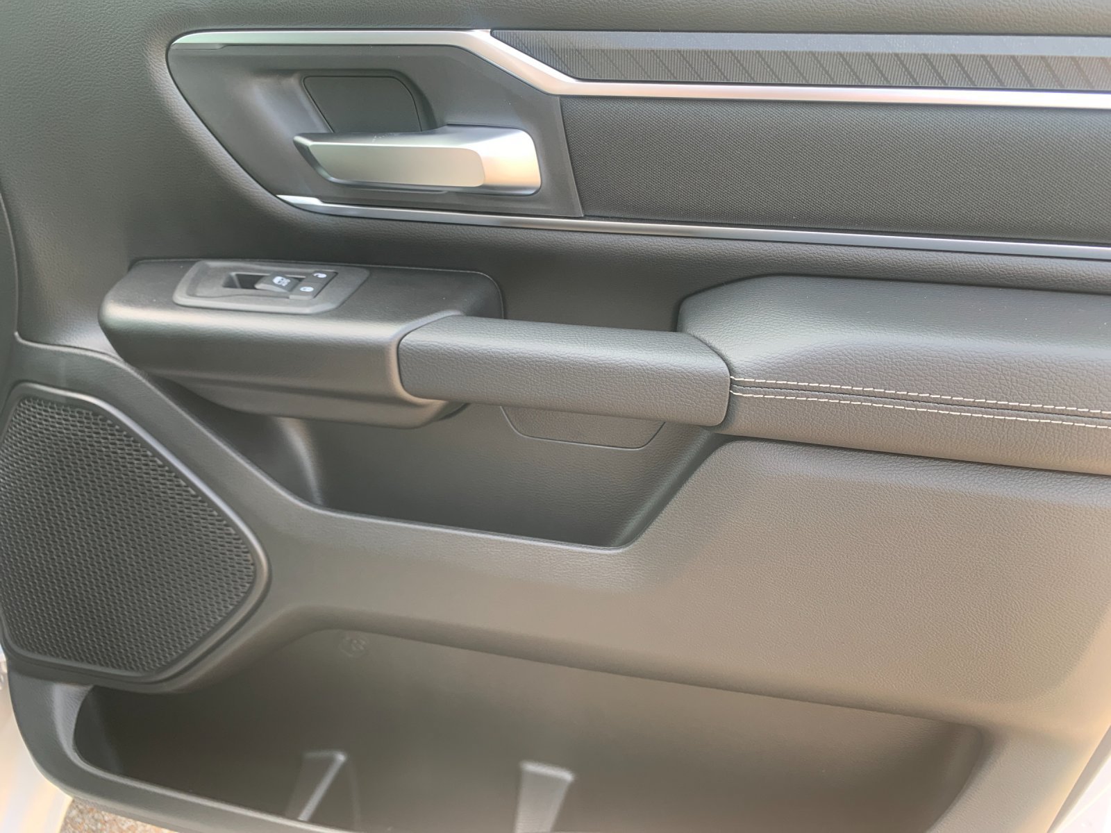 New 2026 RAM 1500 Big Horn AWD/4WD image 18