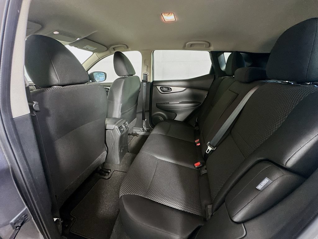 Used 2020 Nissan Rogue Sport S FWD image 16