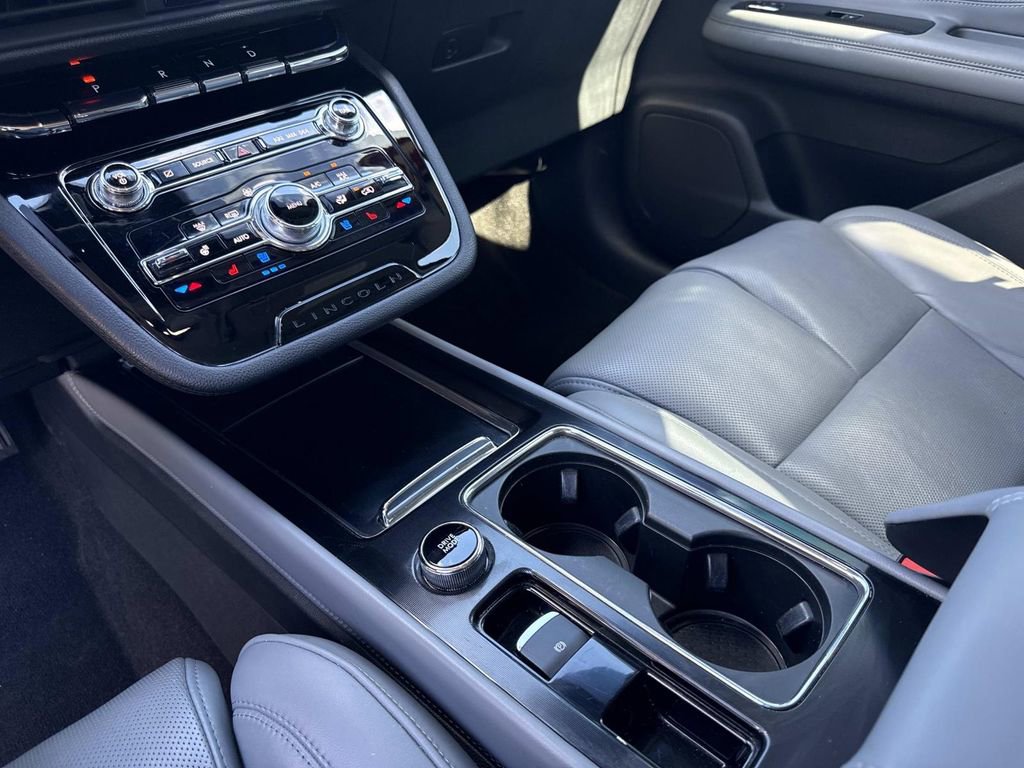 Certified 2021 Lincoln Corsair Reserve w/ Equipment Group 201A image 25