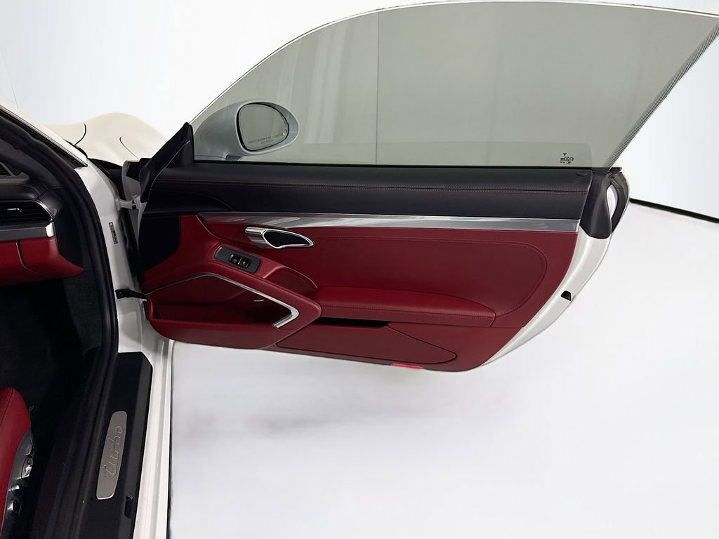 Used 2018 Porsche 911 Turbo image 23