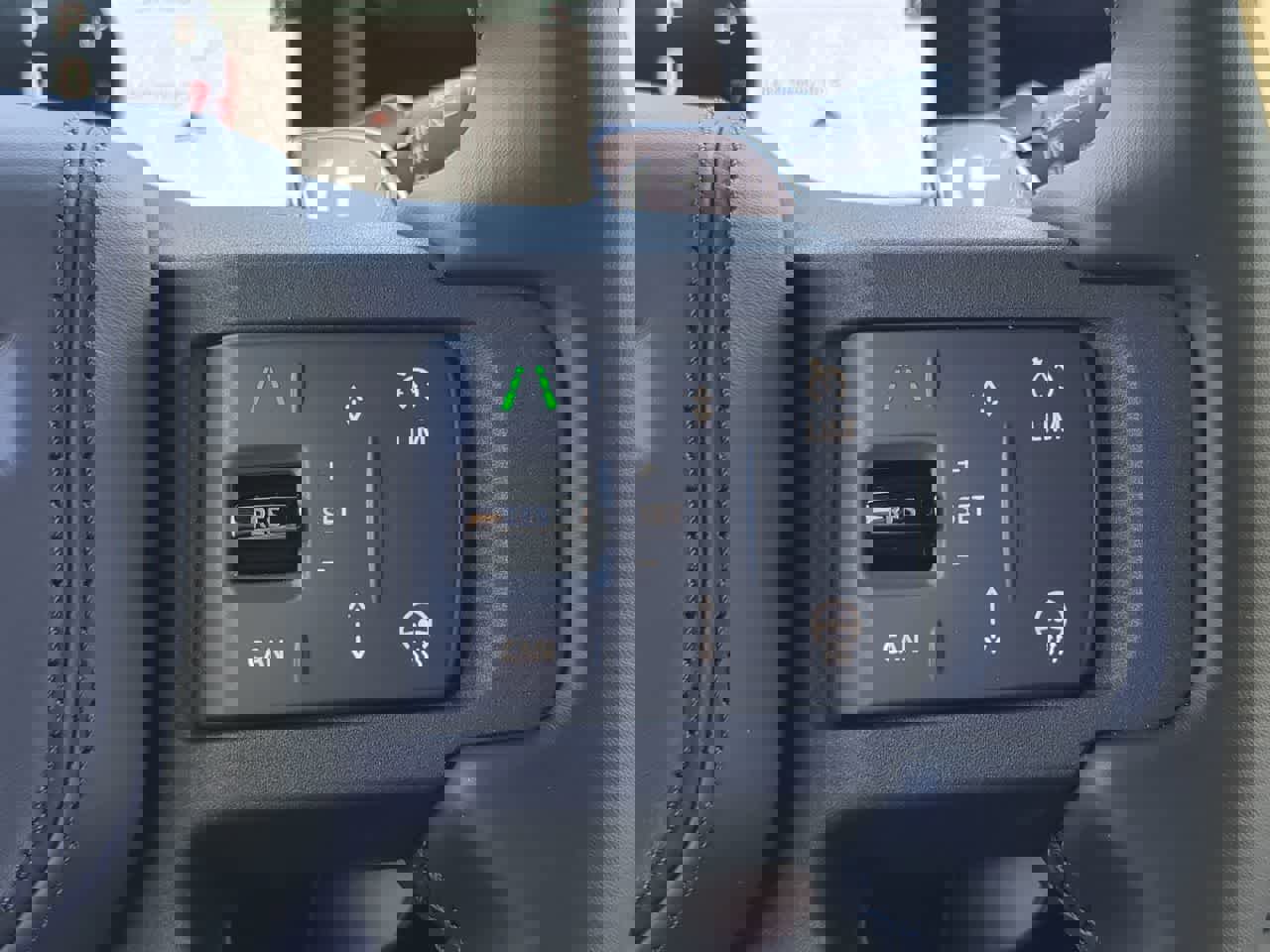 New 2026 Land Rover Defender 110 OCTA image 27