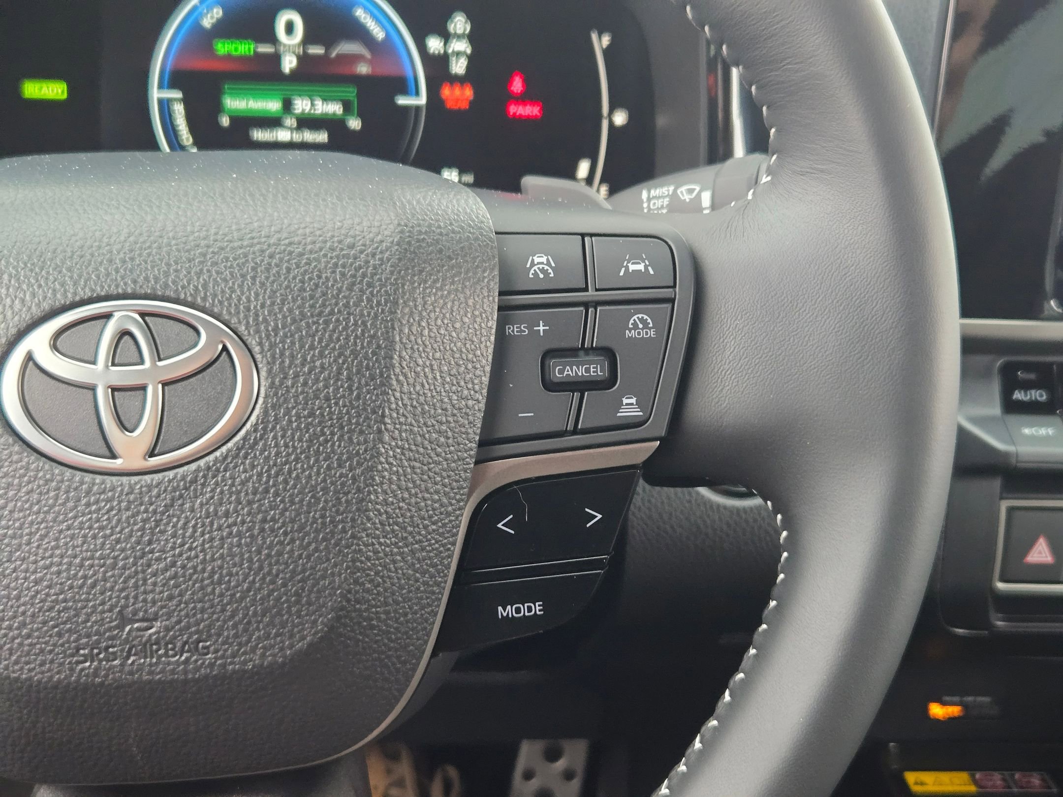 Used 2025 Toyota Camry SE image 24