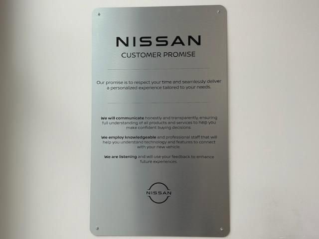 Used 2024 Nissan Pathfinder SV image 45