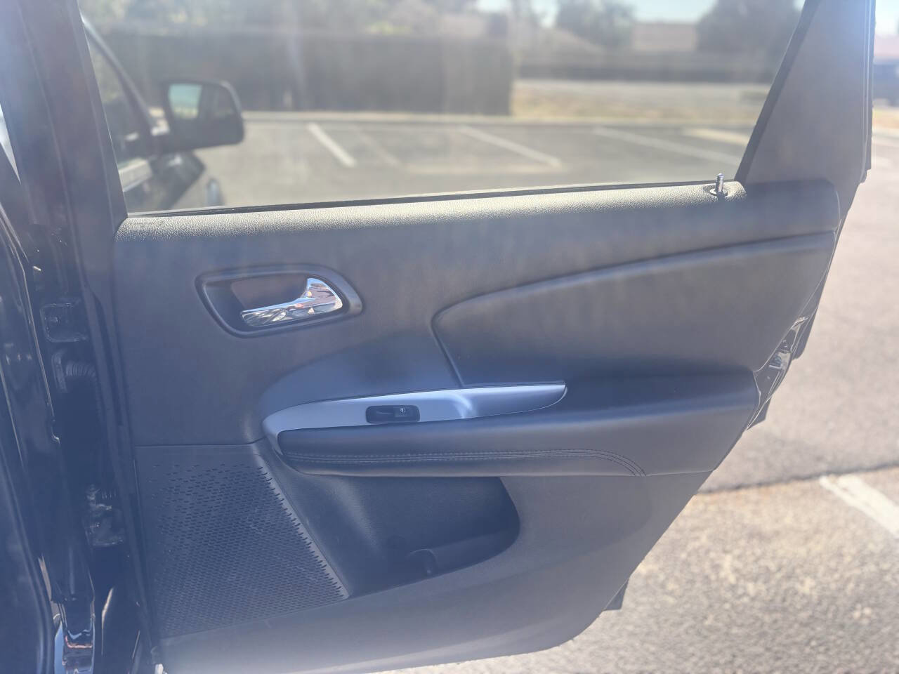 Used 2017 Dodge Journey SXT w/ Comfort/Convenience Group image 19