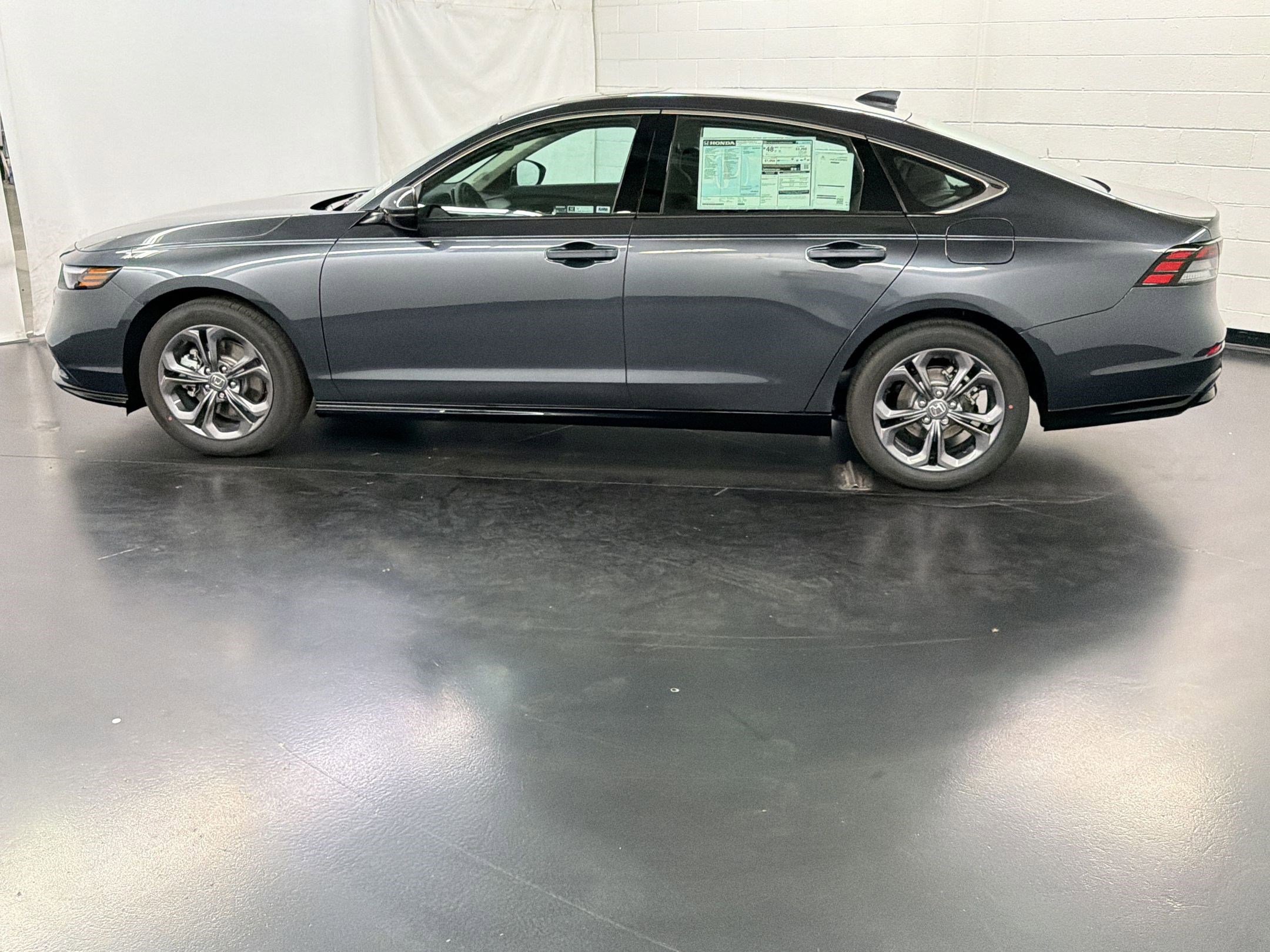 New 2026 Honda Accord EX-L image 2