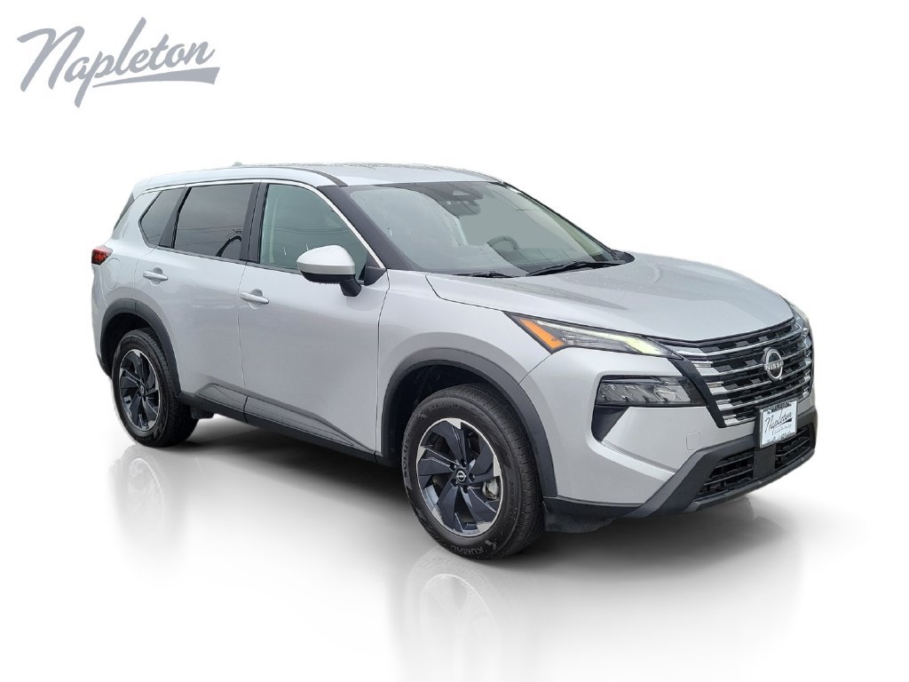 Used 2025 Nissan Rogue SV FWD image 8