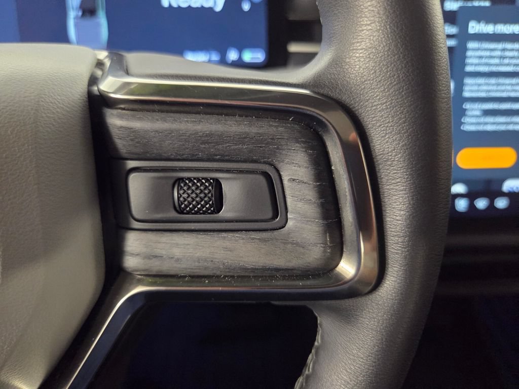 Used 2025 Rivian R1T Adventure AWD/4WD image 17