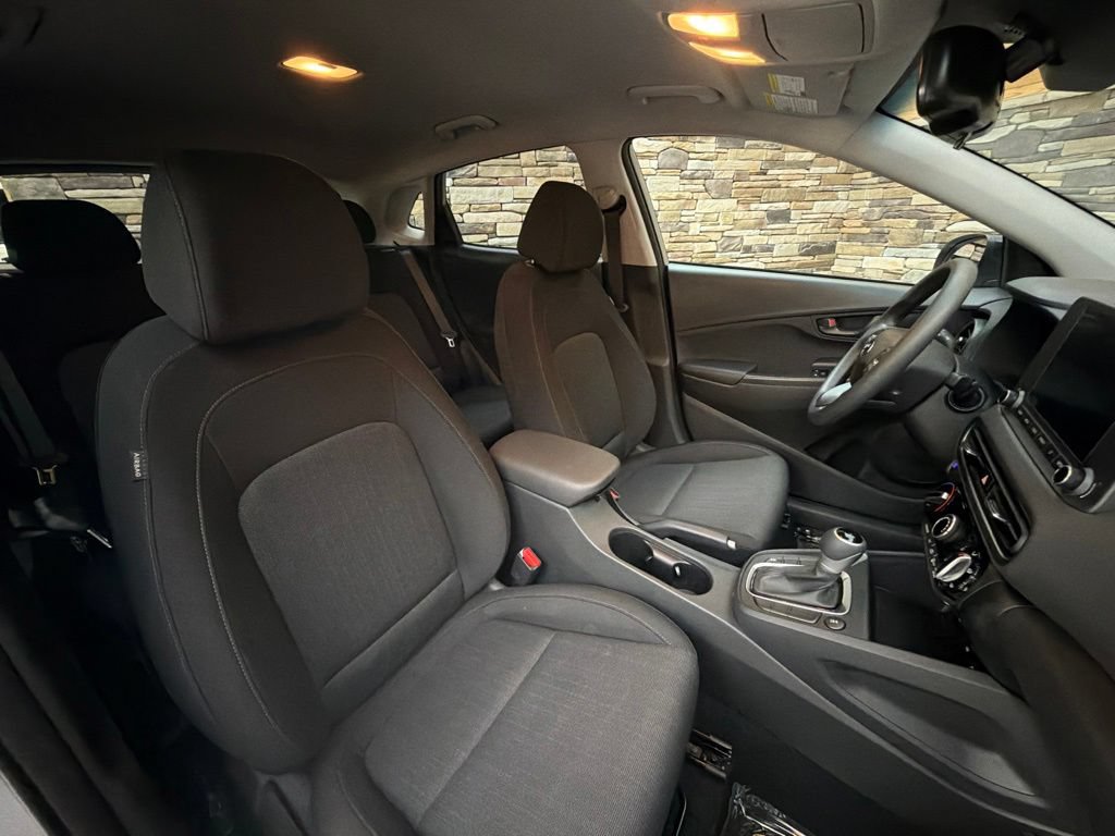 Used 2023 Hyundai Kona SEL AWD/4WD image 50