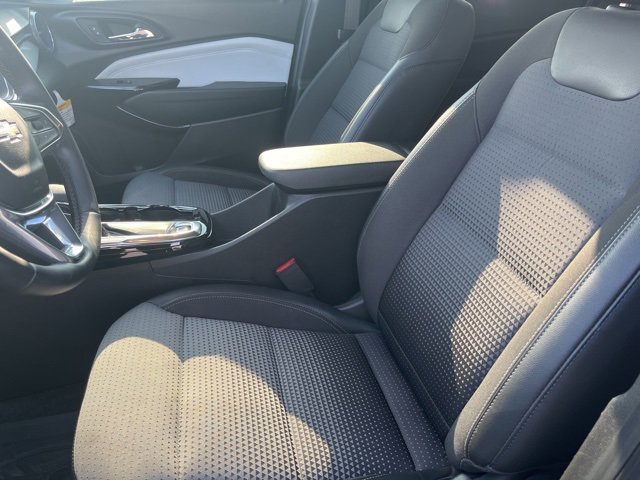 Certified 2024 Chevrolet Trax LT w/ Driver Confidence Package image 9