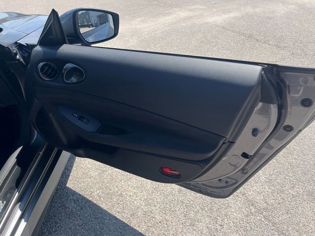 Used 2024 Nissan Z Performance w/ Floor Mat Package RWD image 16