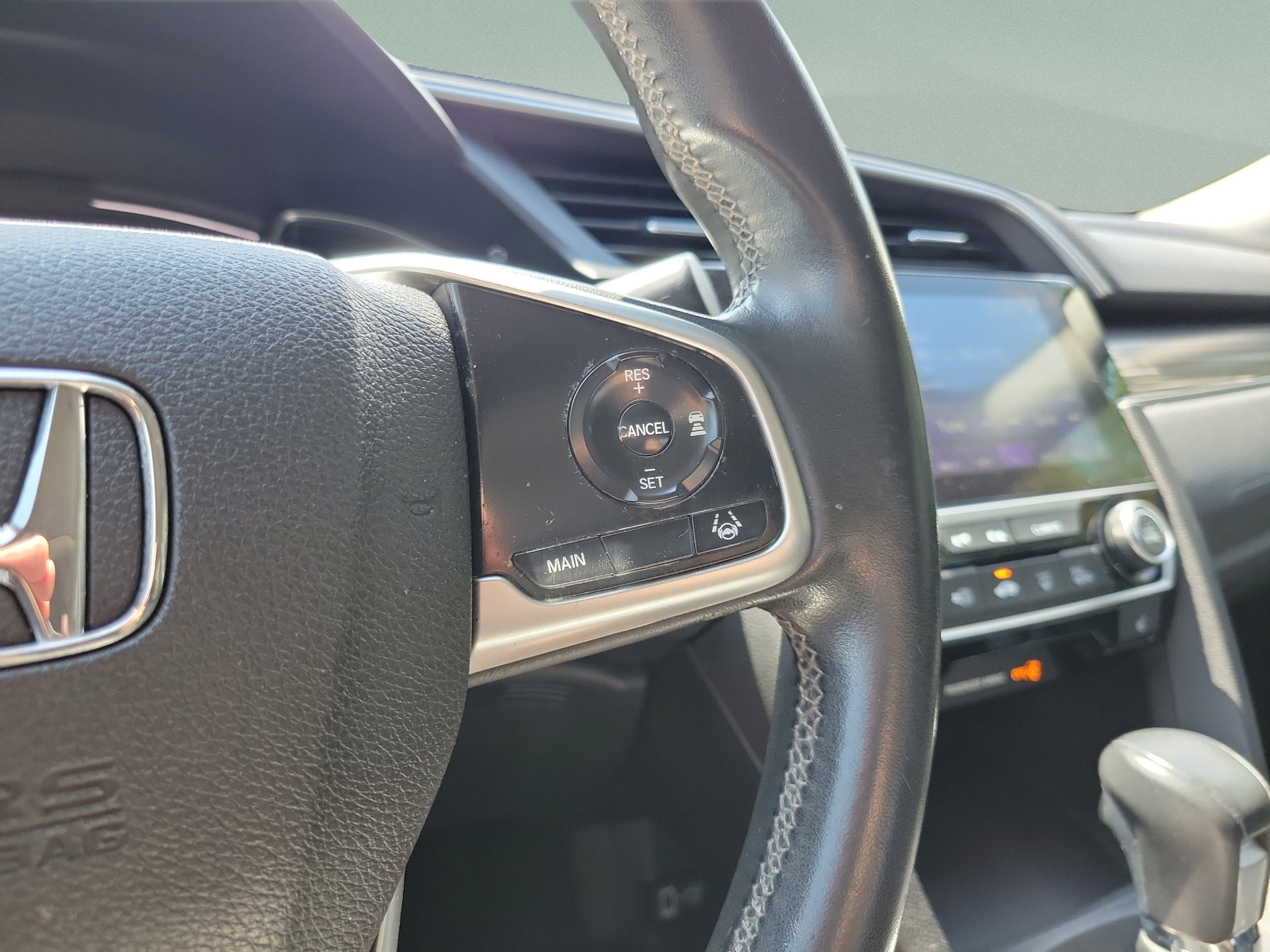 Used 2019 Honda Civic EX-L image 19