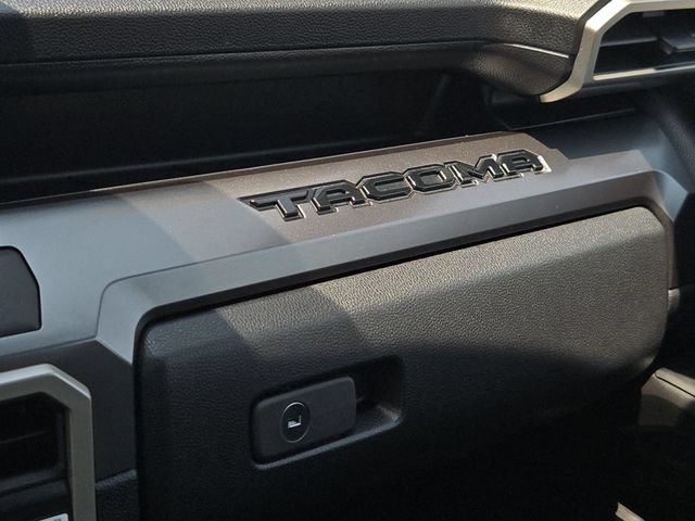 Certified 2026 Toyota Tacoma TRD Off-Road AWD/4WD image 25